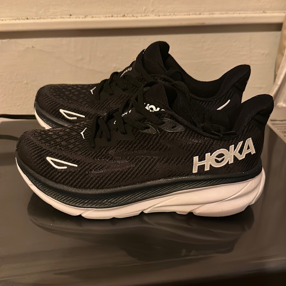 Hoka Clifton 9